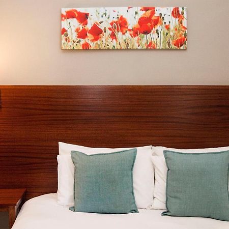פורט אליזבת' The Vic Hotel מראה חיצוני תמונה