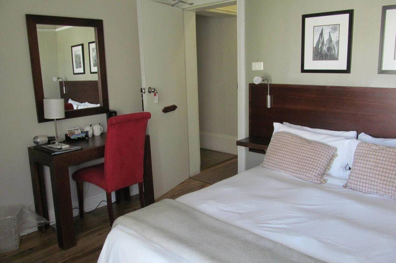 פורט אליזבת' The Vic Hotel מראה חיצוני תמונה
