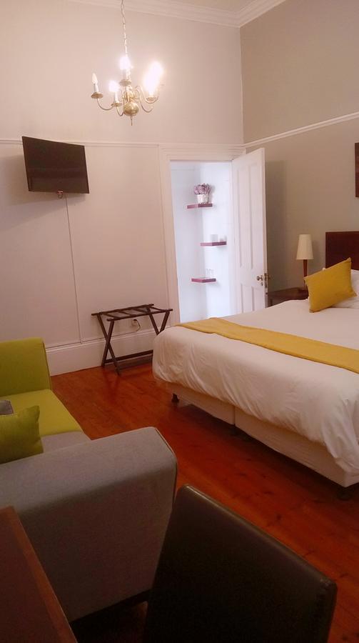 פורט אליזבת' The Vic Hotel מראה חיצוני תמונה