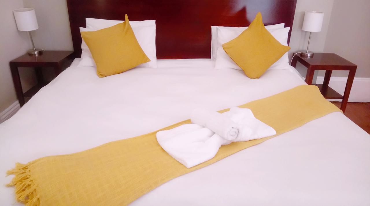 פורט אליזבת' The Vic Hotel מראה חיצוני תמונה
