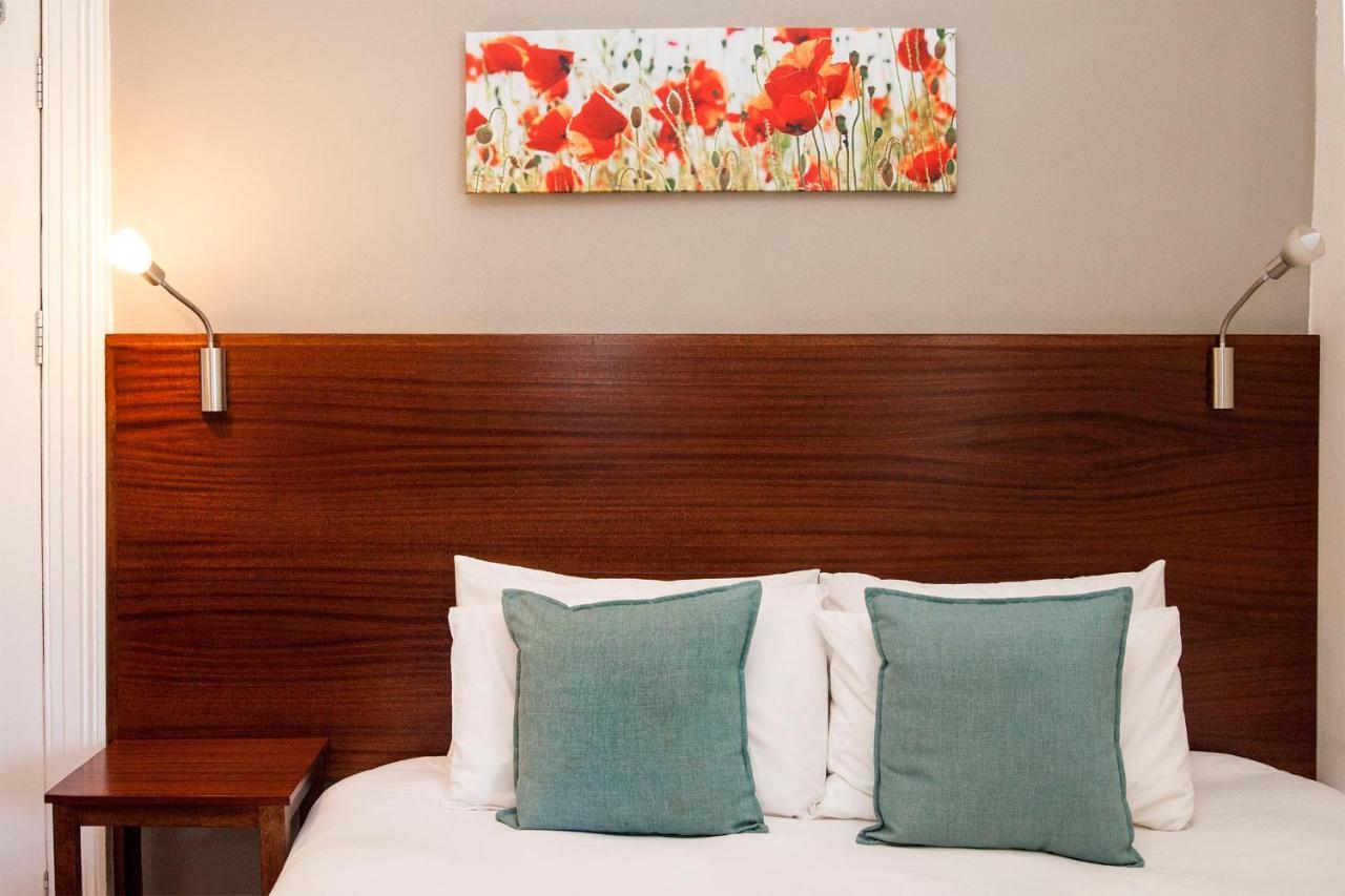 פורט אליזבת' The Vic Hotel מראה חיצוני תמונה